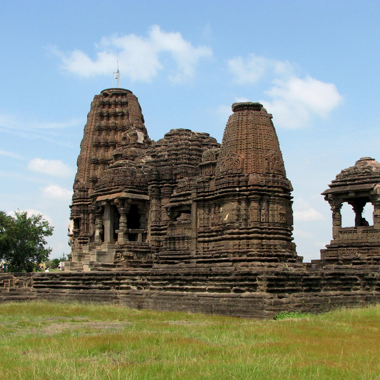 Gondeshwar Temple